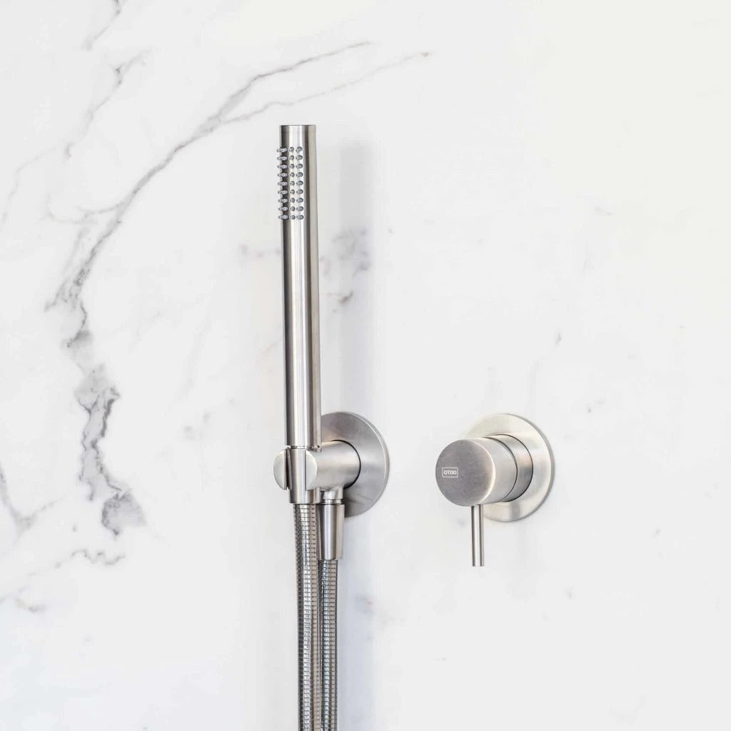 D Line Sanitary Qtoo Two-Way Bathtub Set 7 D Line Sanitary Qtoo Two-Way Bathtub Set