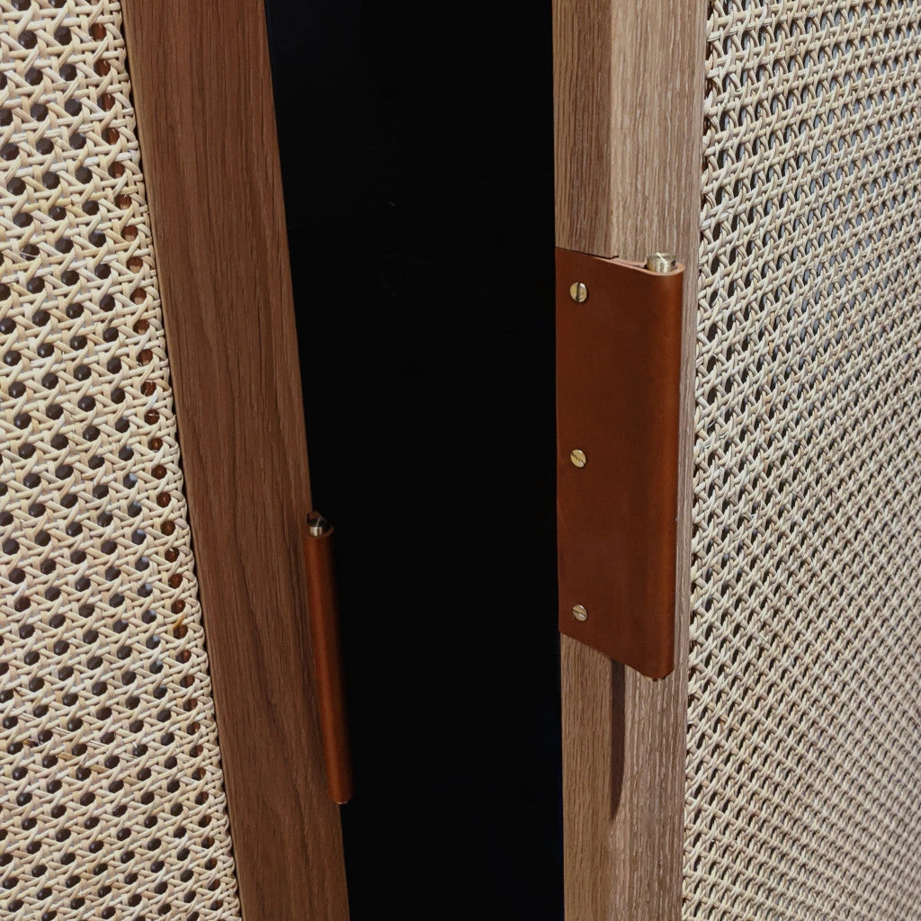 Chapman & Bose HARDWARE EP01 Leather Edge Pull: Satin Brass Core 30 Chapman & Bose HARDWARE EP01 Leather Edge Pull: Satin Brass Core