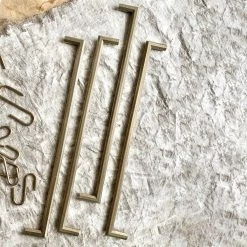 Shayne Fox Pyra Hanging Rack