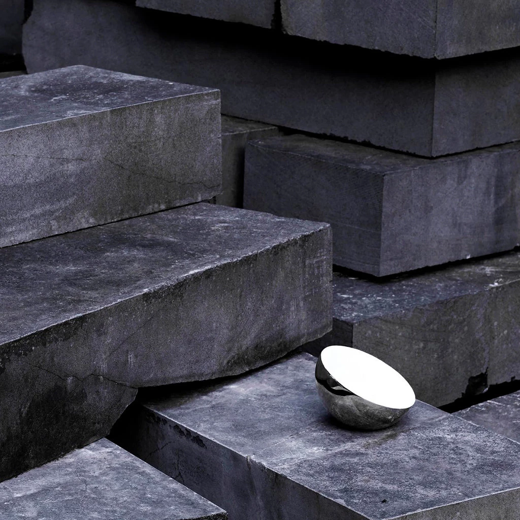 New Works Mirrors Aura Table Mirror 2 New Works Mirrors Aura Table Mirror