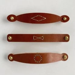Lostine Bow-Tie Leather Pull