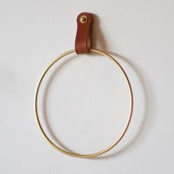 Lostine HARDWARE Ludlow Towel Ring